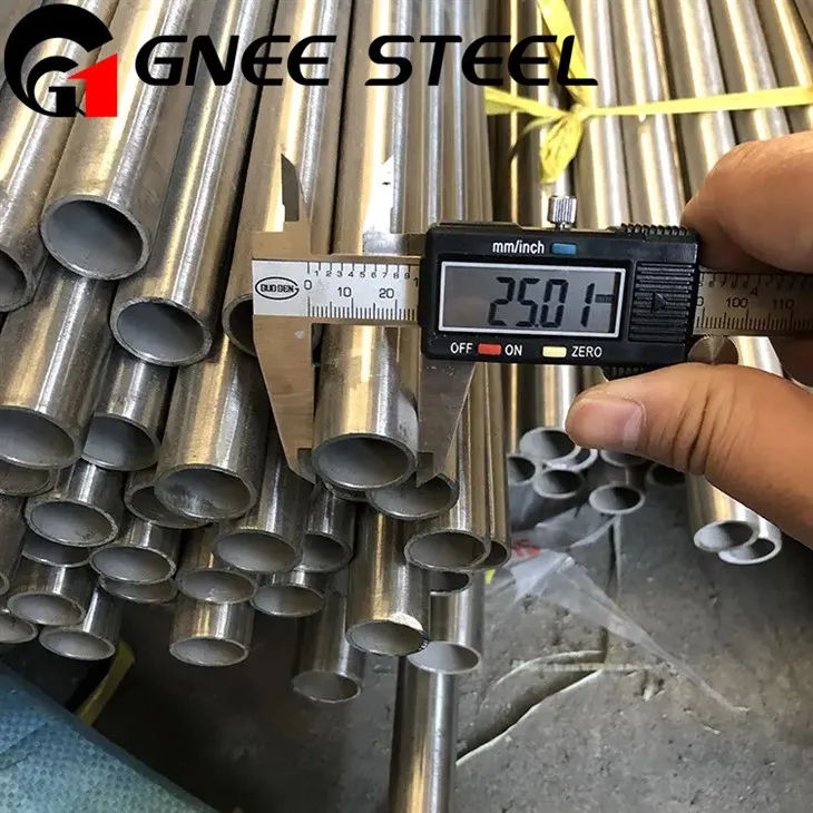 Duplex UNS N08020 UNS S32760 ötvözött cső